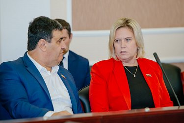 O подготовке к парламентской сессии – на совете ЗС